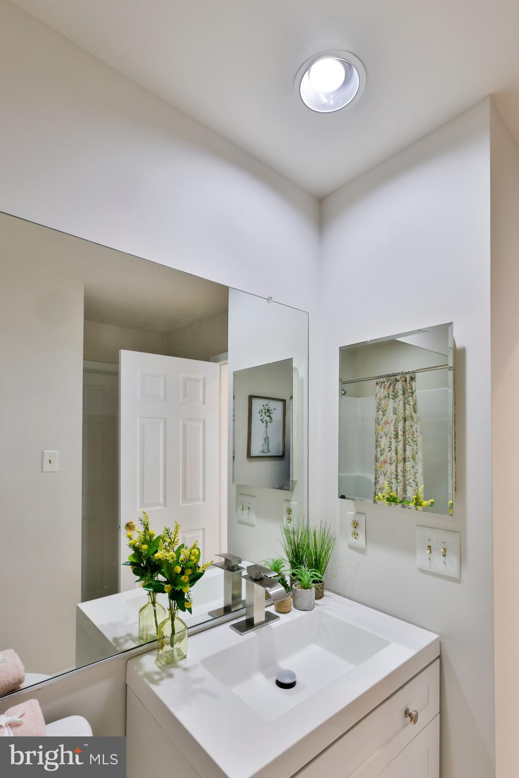 MOORINGS ON THE MAGOTHY - Residential