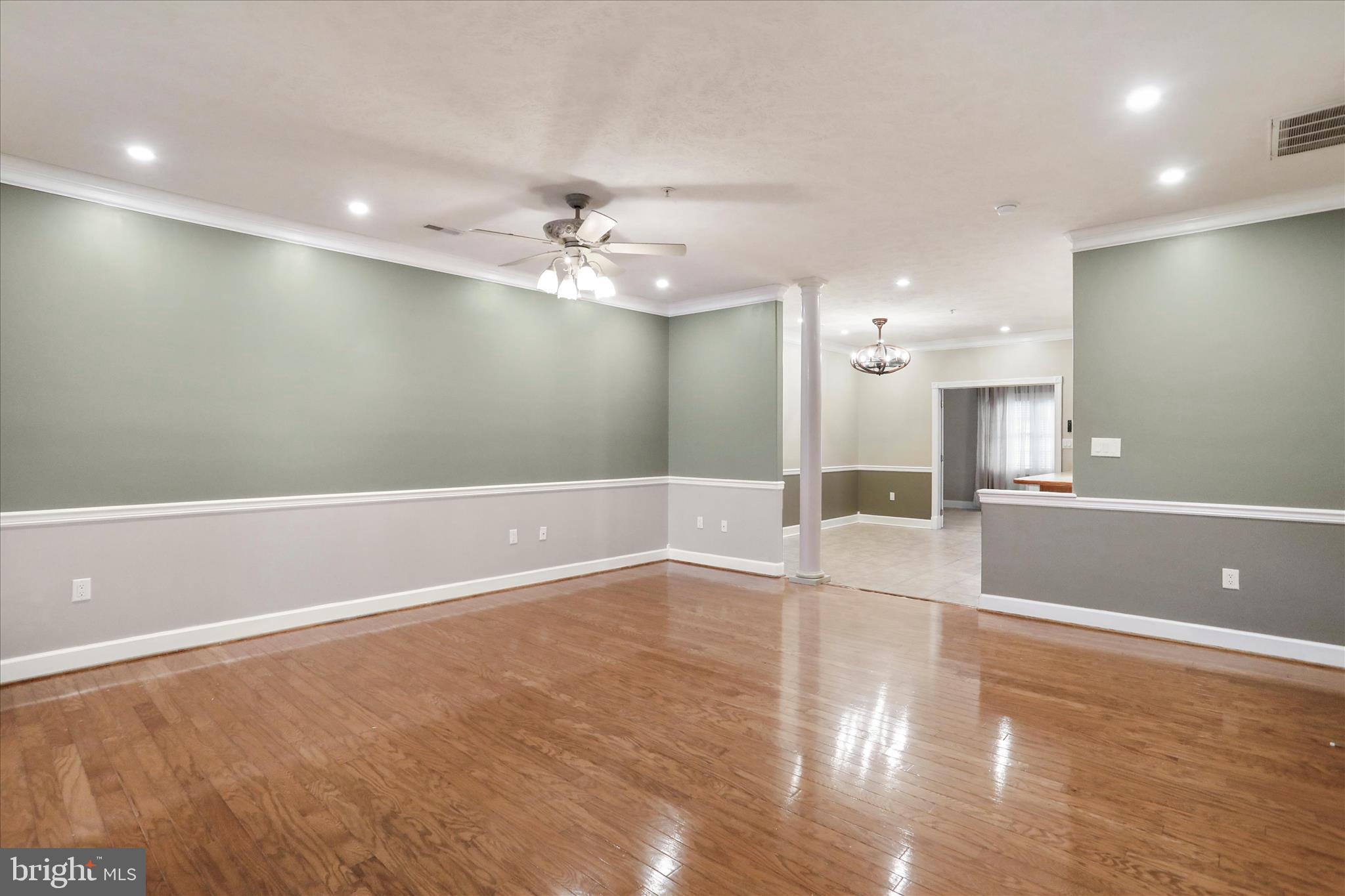 CORTLAND MANOR - Residential