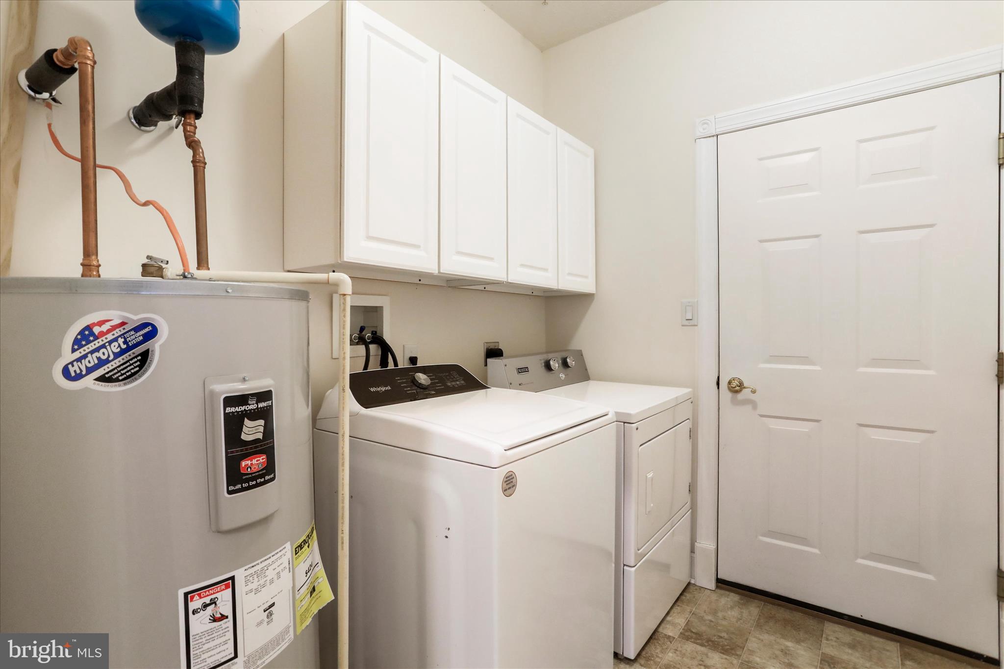 CORTLAND MANOR - Residential