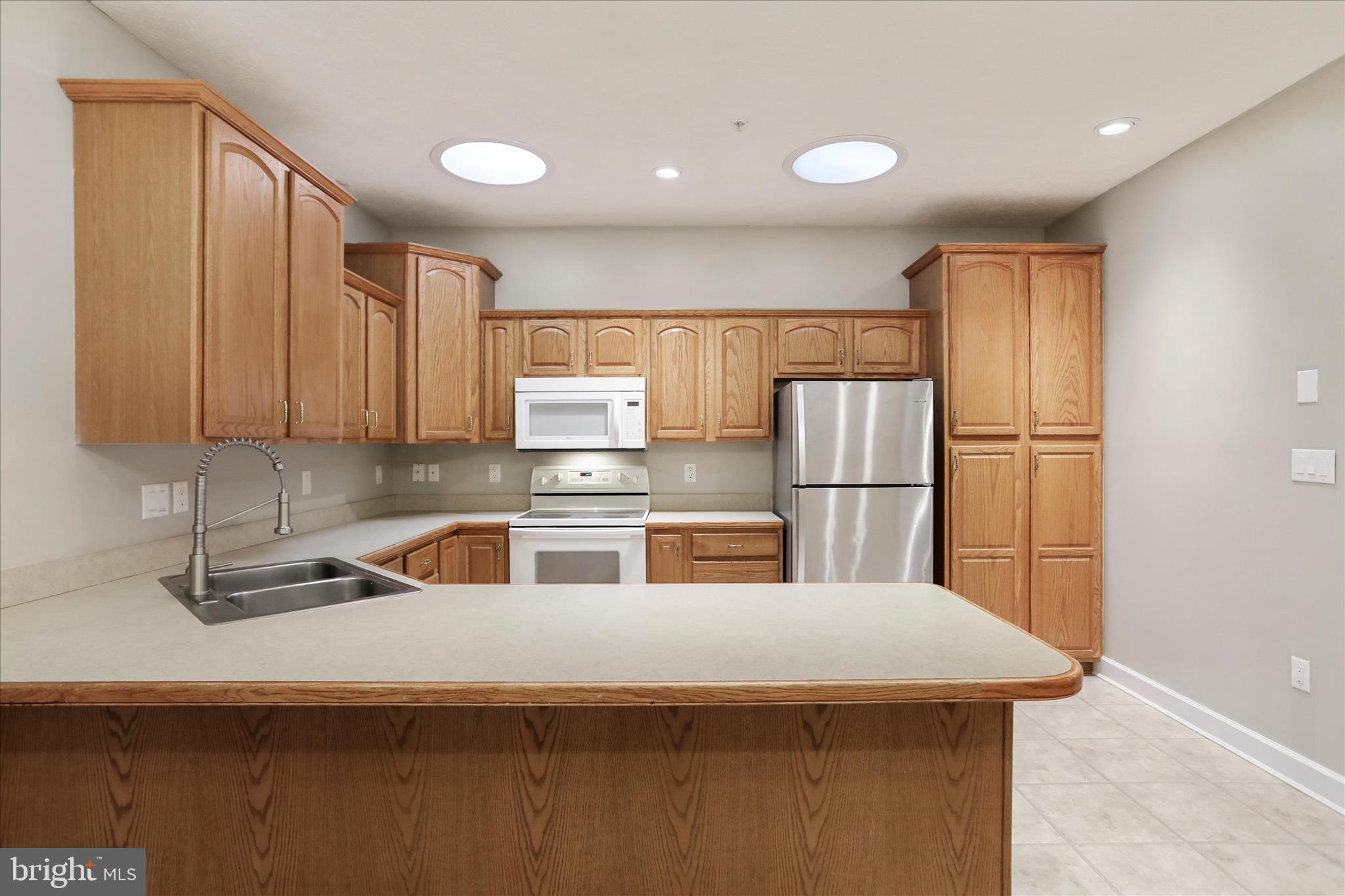 CORTLAND MANOR - Residential