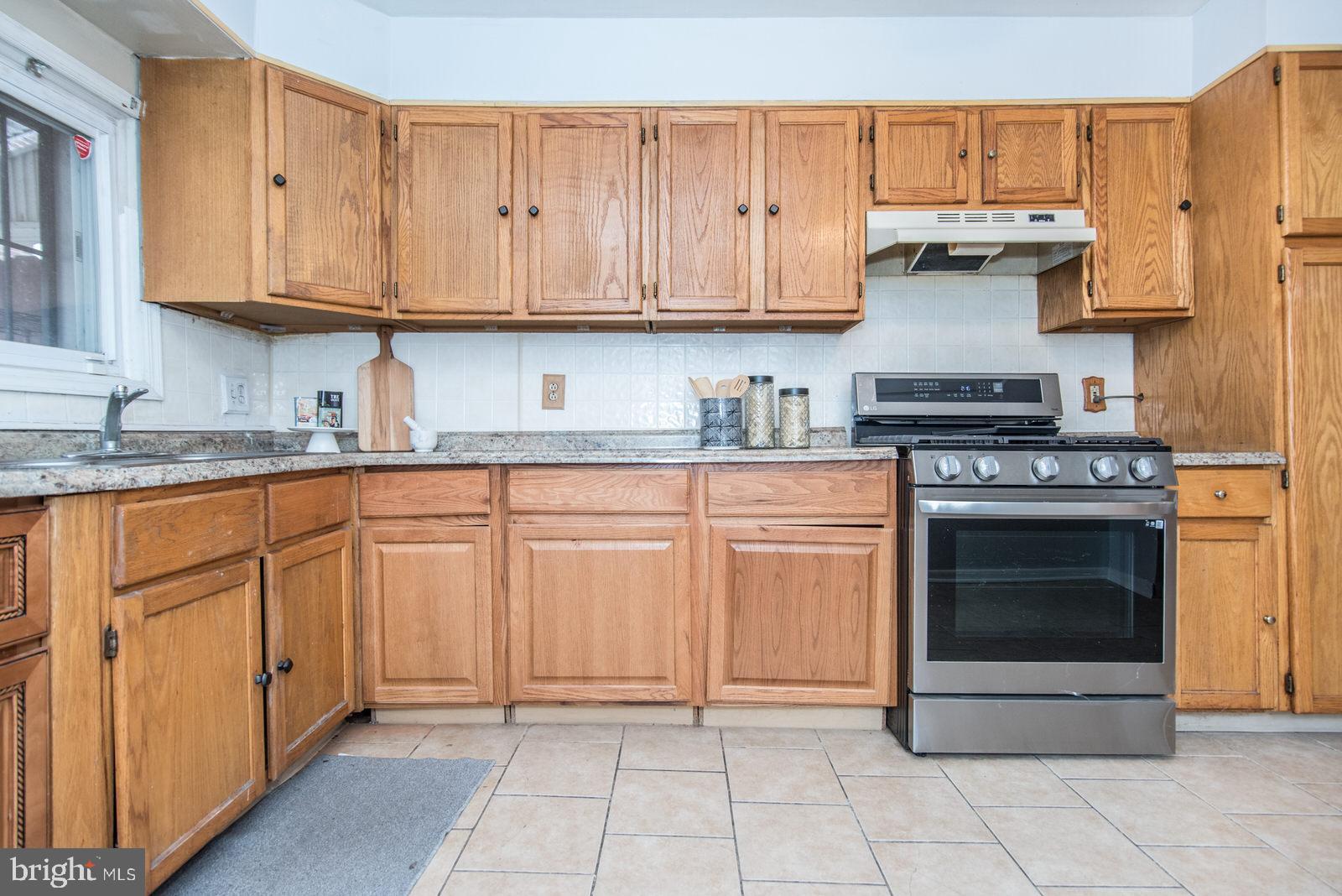 PORT RICHMOND - Residential