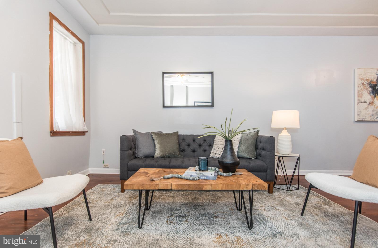 PORT RICHMOND - Residential