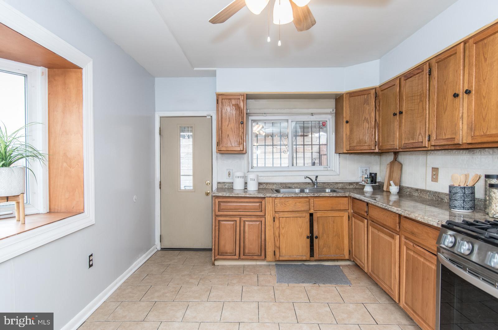 PORT RICHMOND - Residential