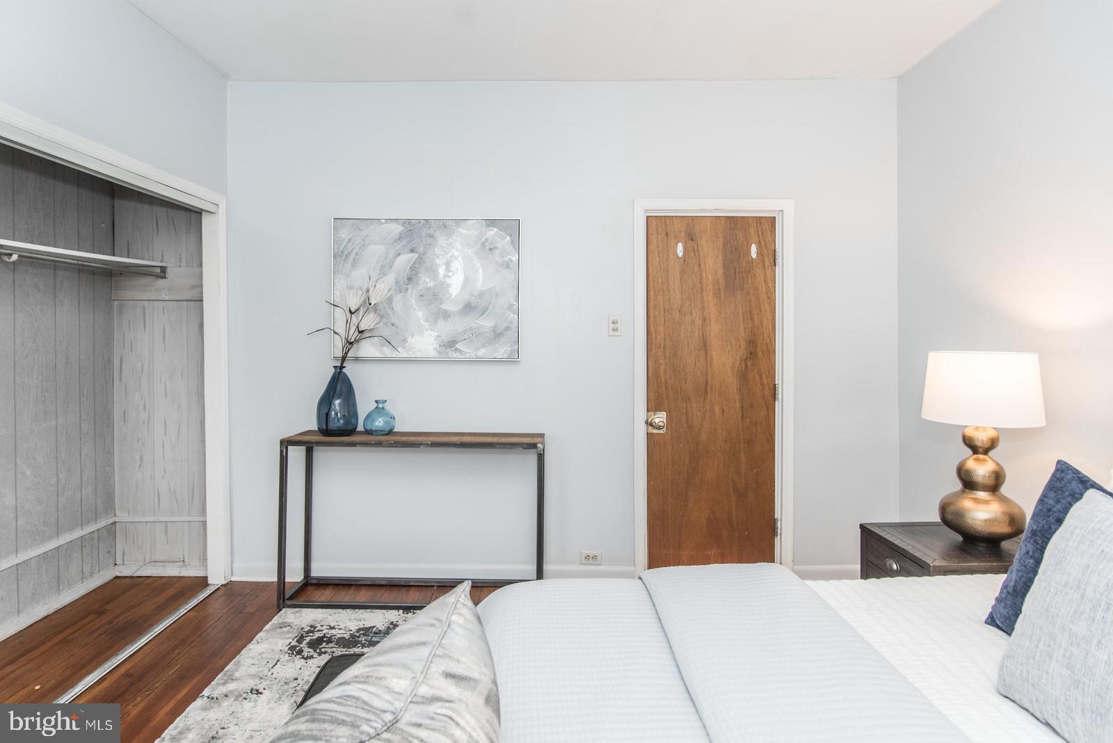 PORT RICHMOND - Residential