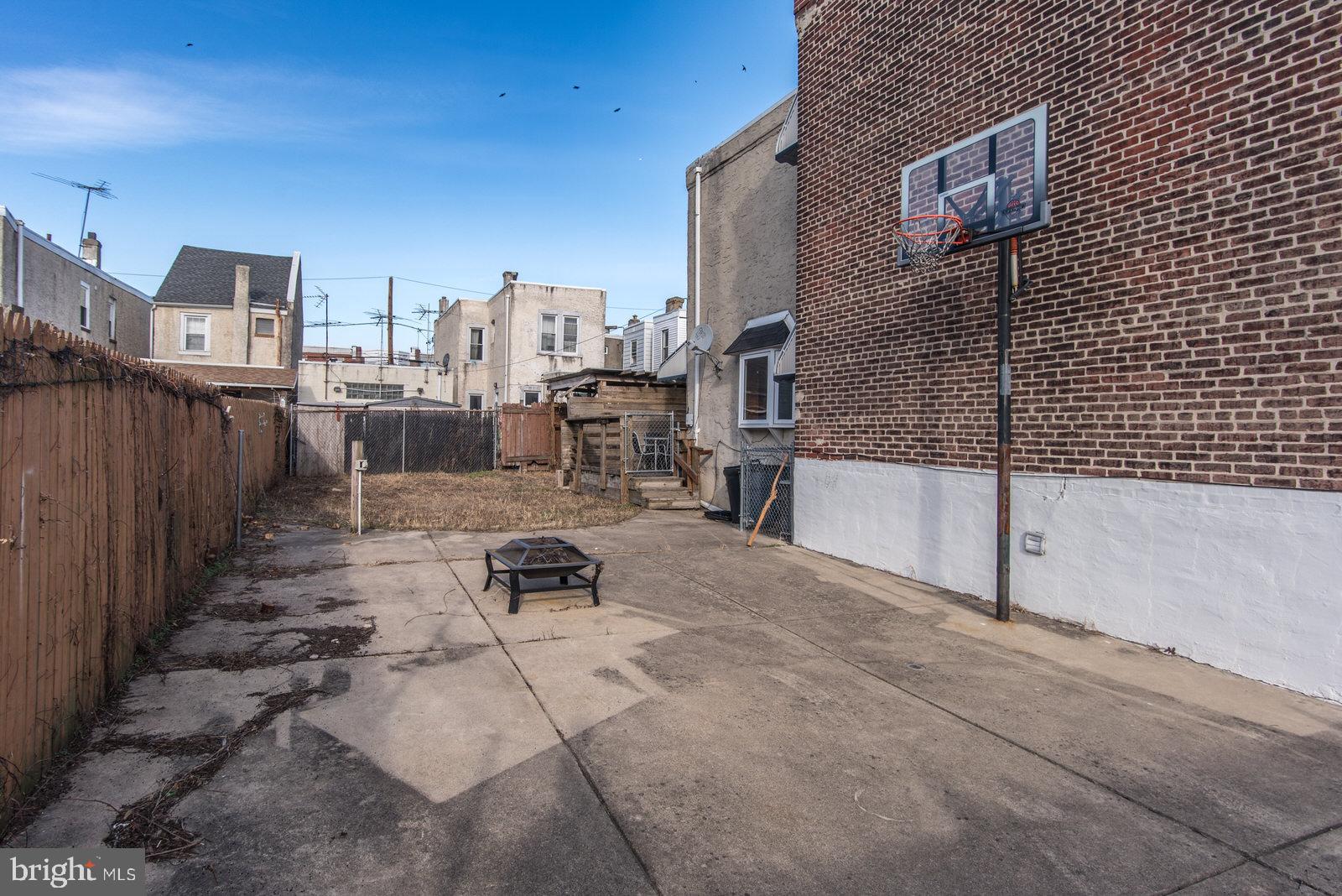 PORT RICHMOND - Residential