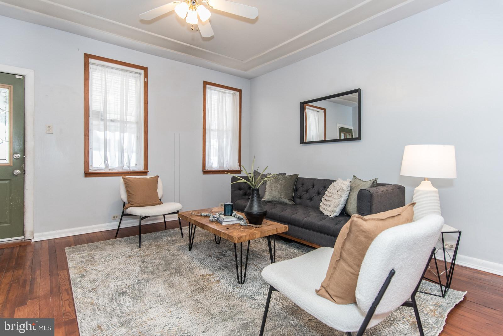 PORT RICHMOND - Residential