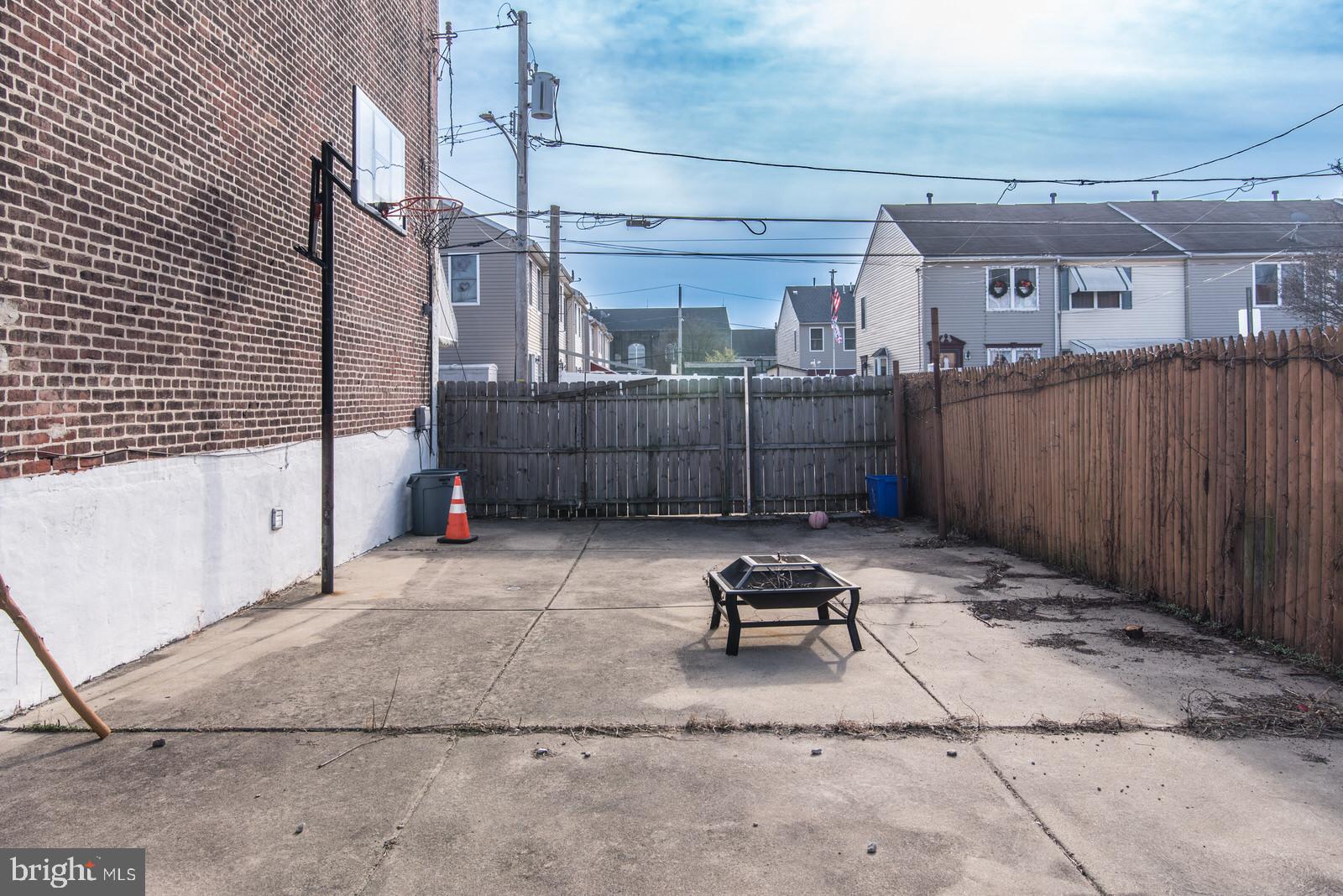 PORT RICHMOND - Residential