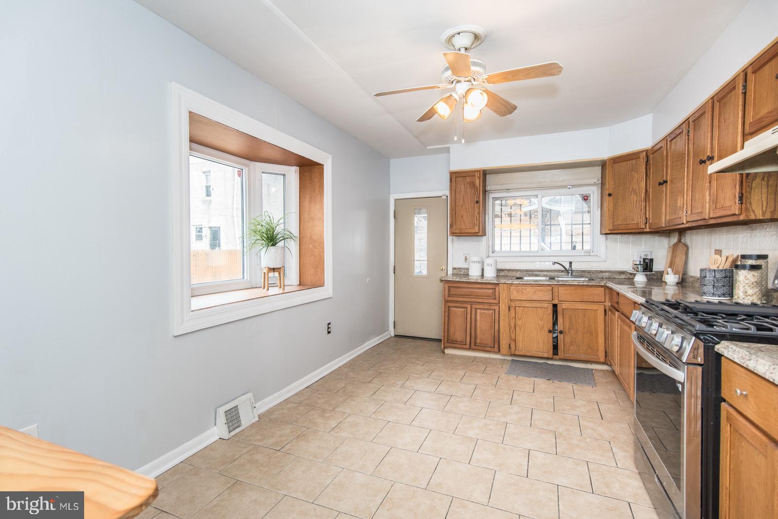 PORT RICHMOND - Residential