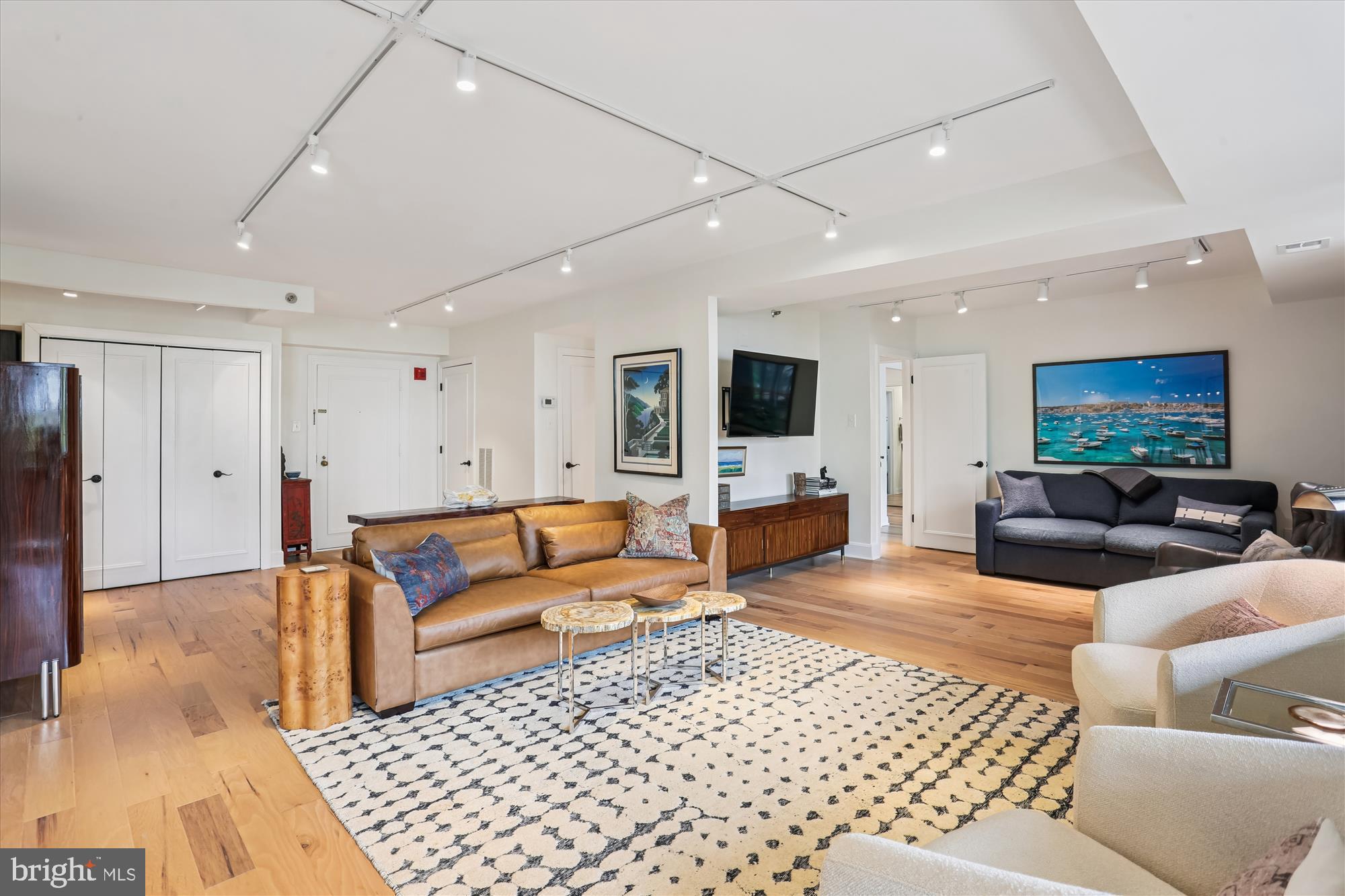 FRIENDSHIP HEIGHTS - Residential