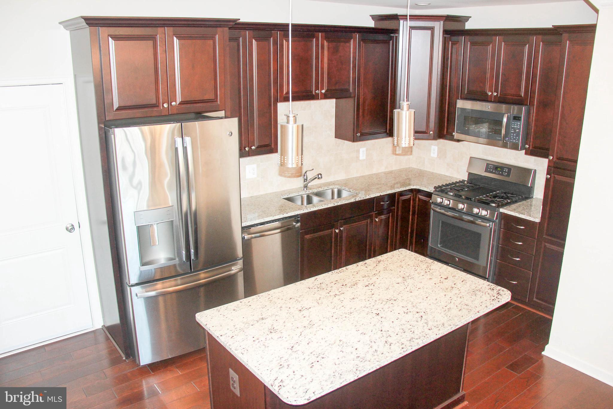 BUCKINGHAM AT LOUDOUN VALLEY - Residential