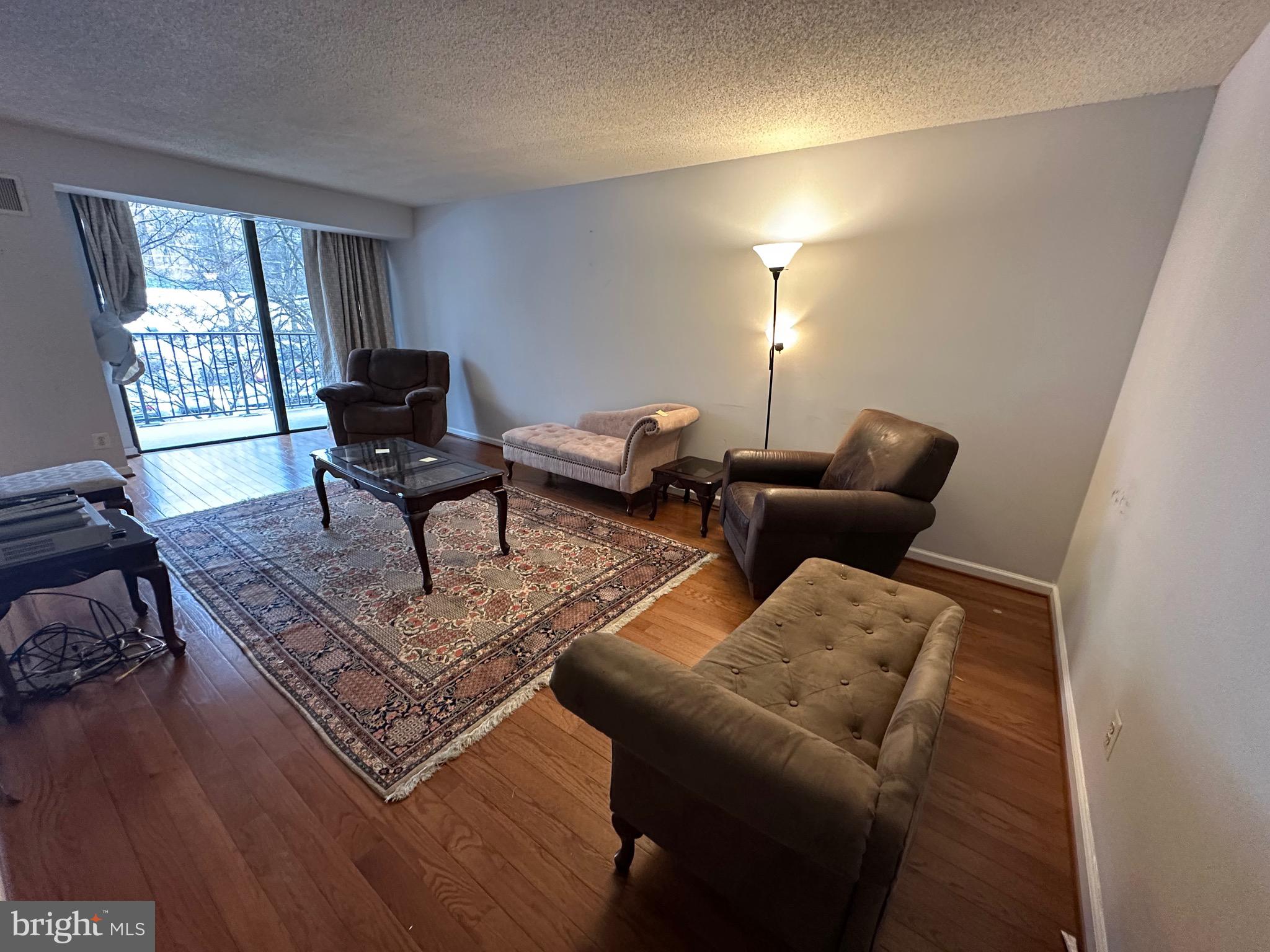 IDYLWOOD TOWERS CONDO - Residential