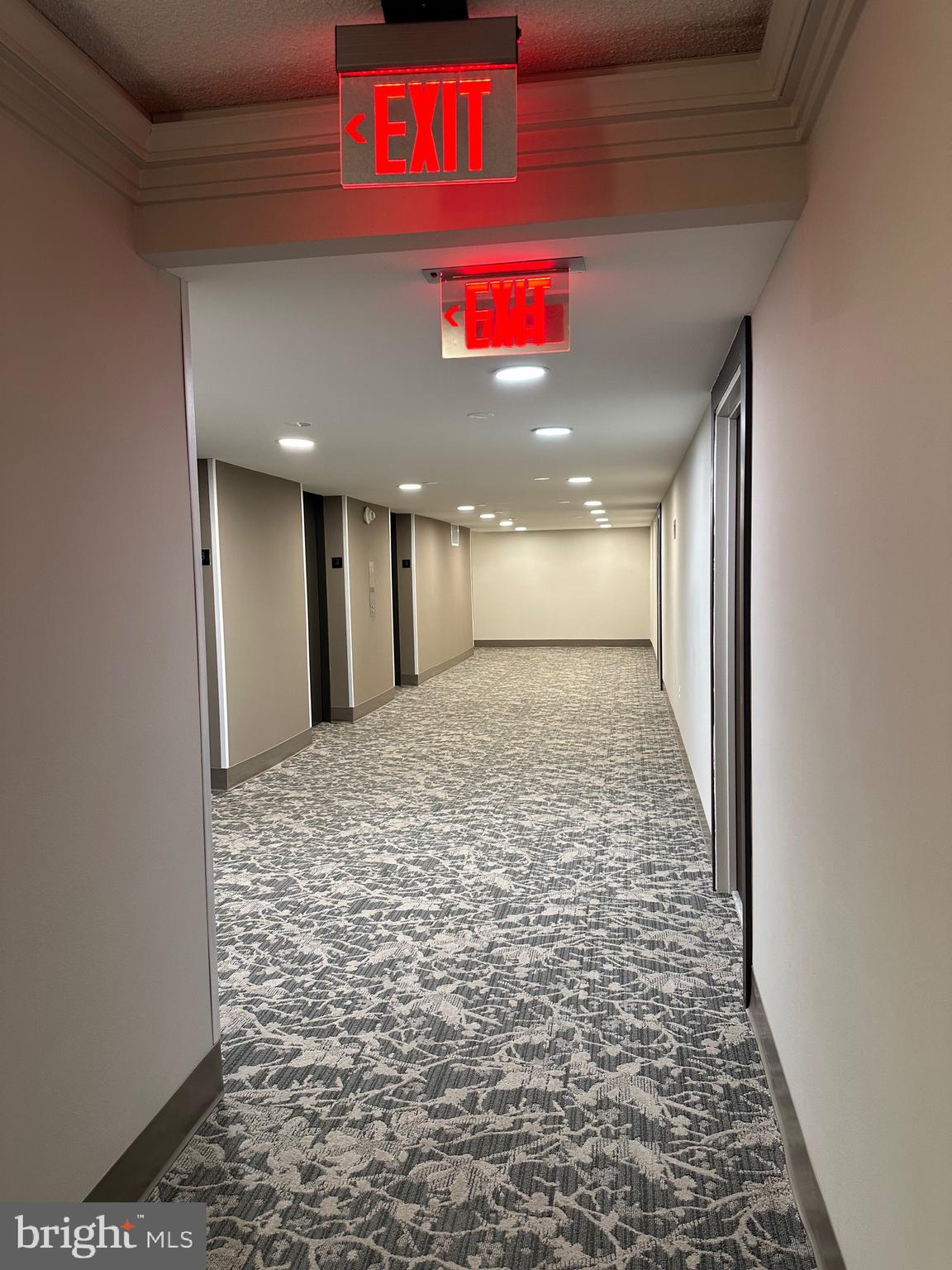 IDYLWOOD TOWERS CONDO - Residential