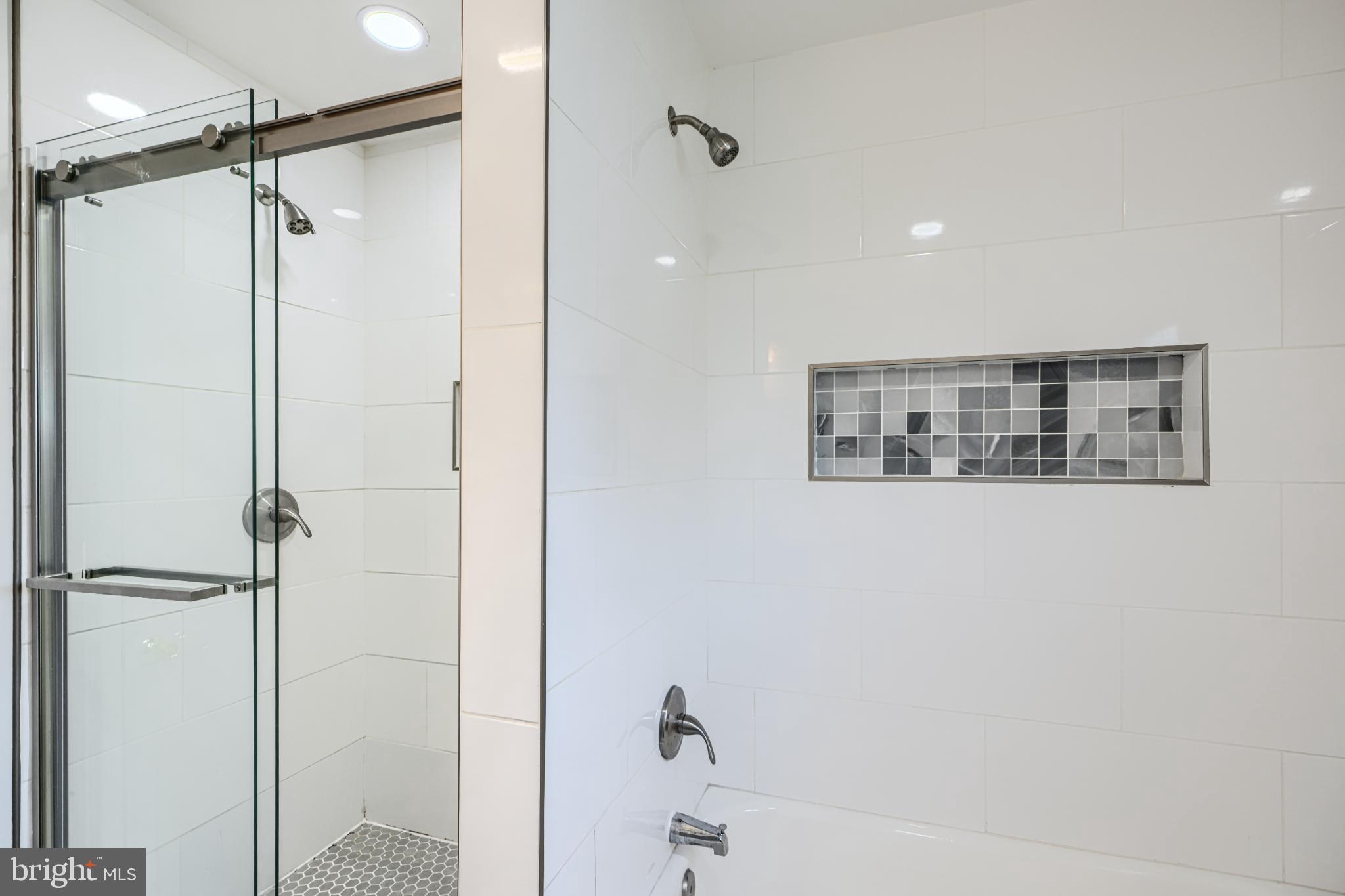 VALLEY STREAM - Residential Lease