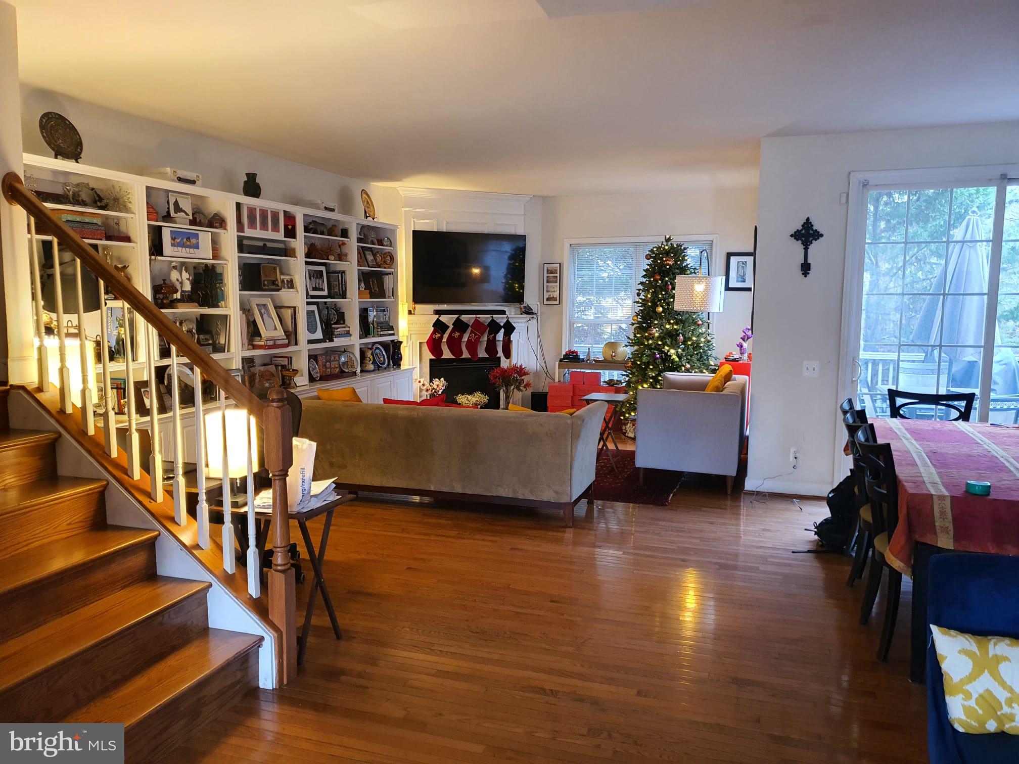 LAUREL RIDGE CROSSING - Residential Lease