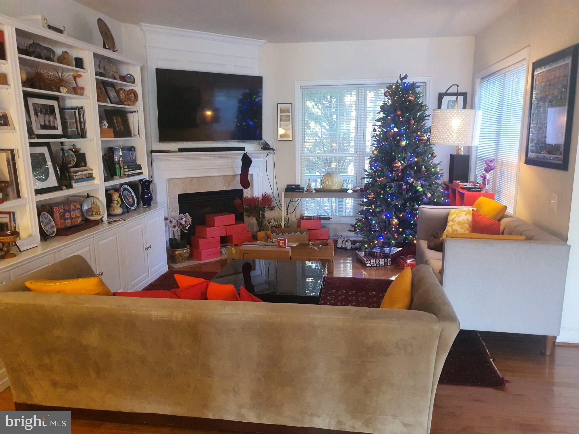 LAUREL RIDGE CROSSING - Residential Lease