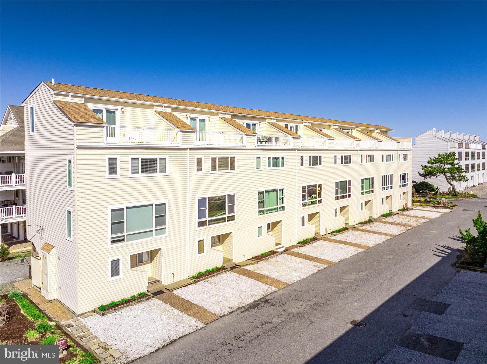 TOWER SHORES - Residential