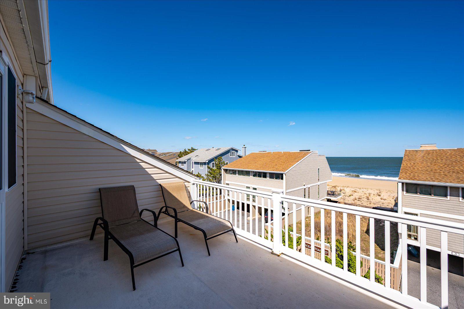 TOWER SHORES - Residential