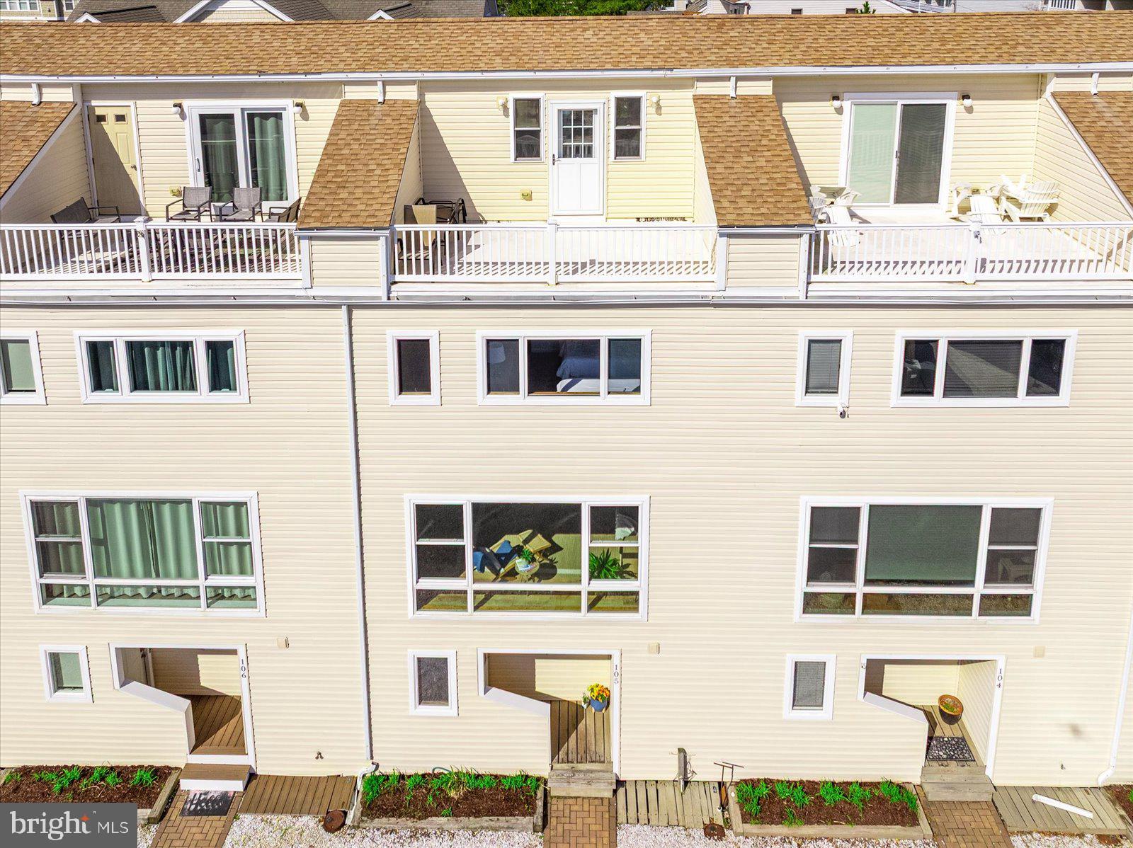 TOWER SHORES - Residential