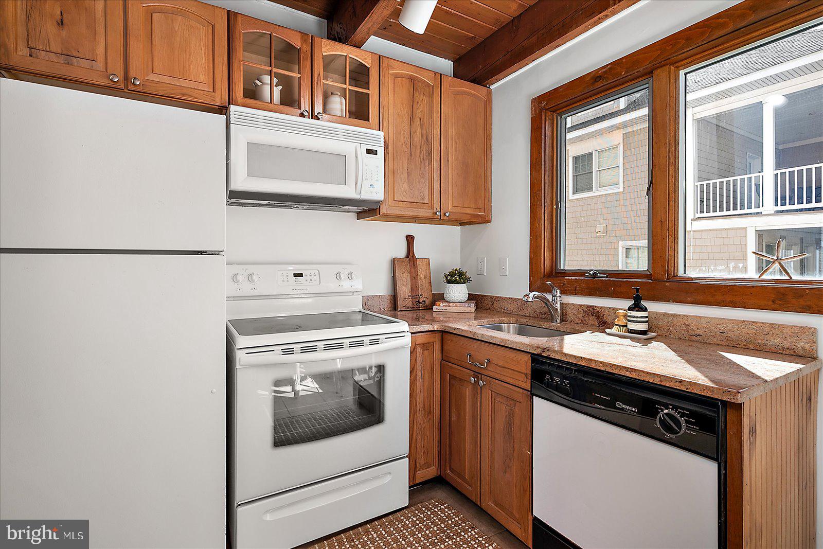 TOWER SHORES - Residential