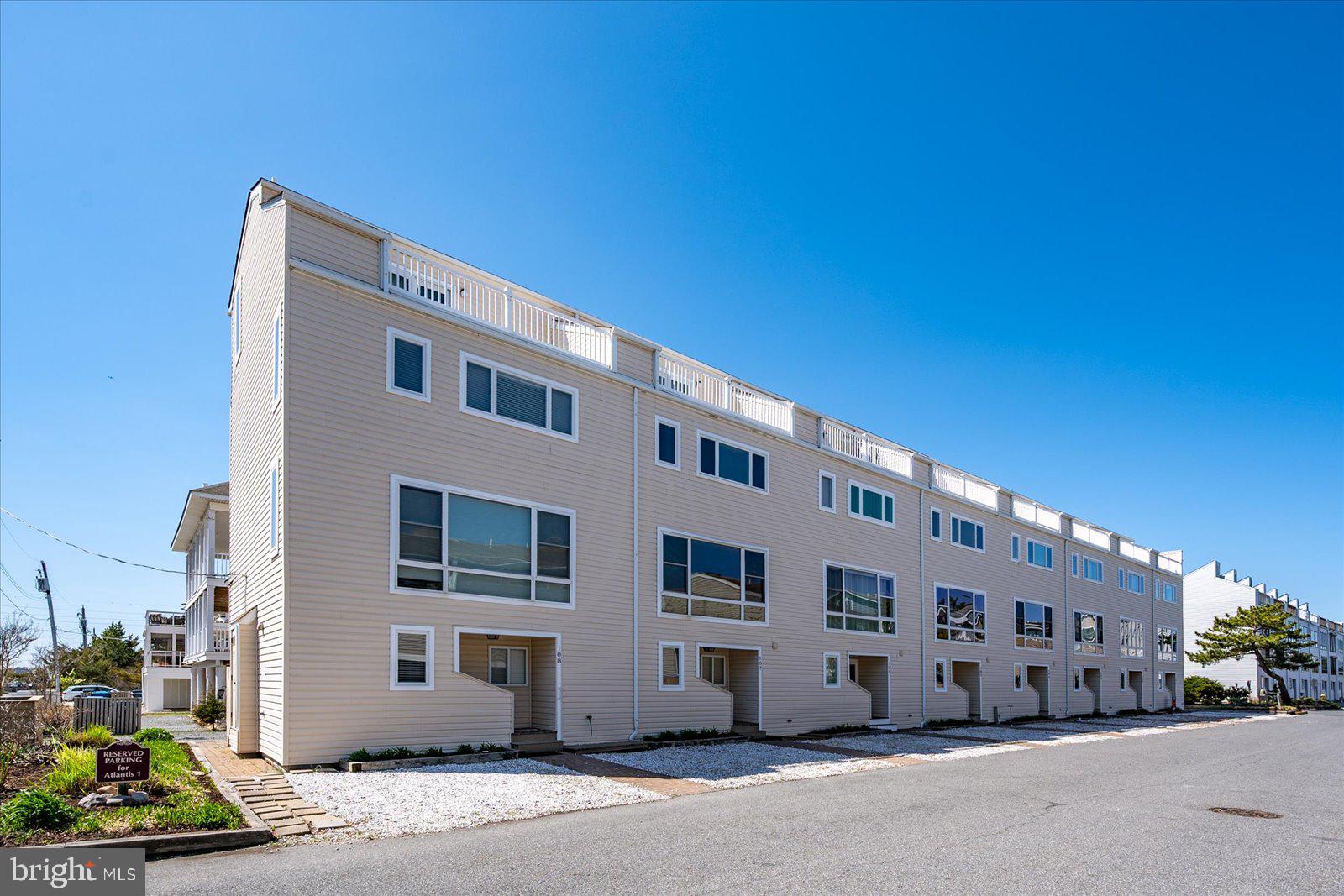 TOWER SHORES - Residential