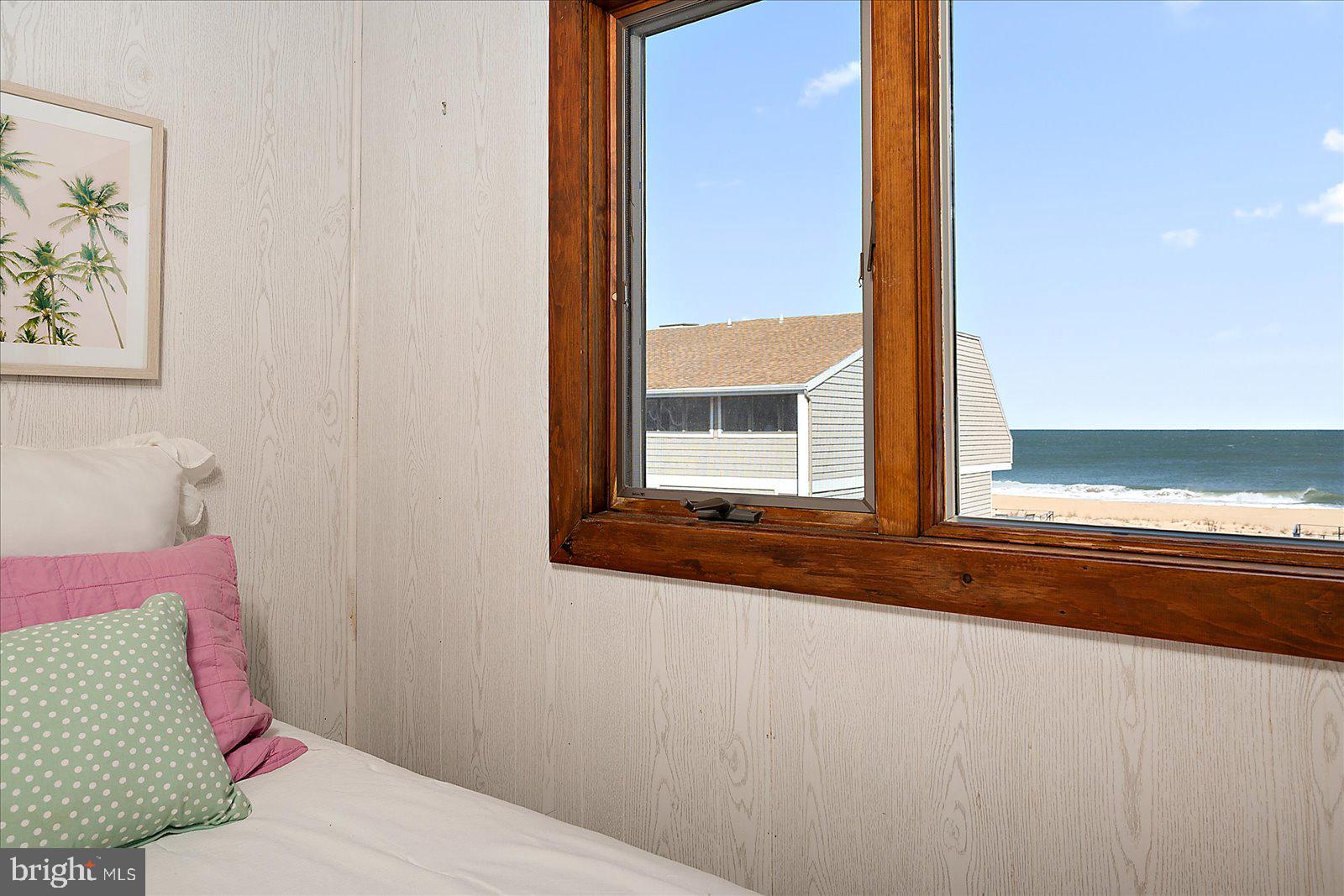 TOWER SHORES - Residential