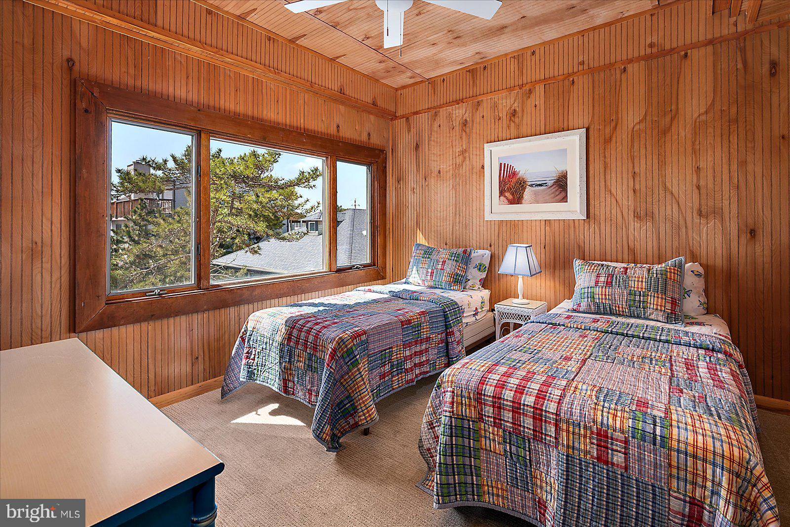 TOWER SHORES - Residential