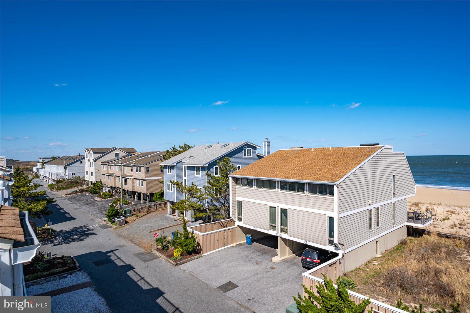 TOWER SHORES - Residential