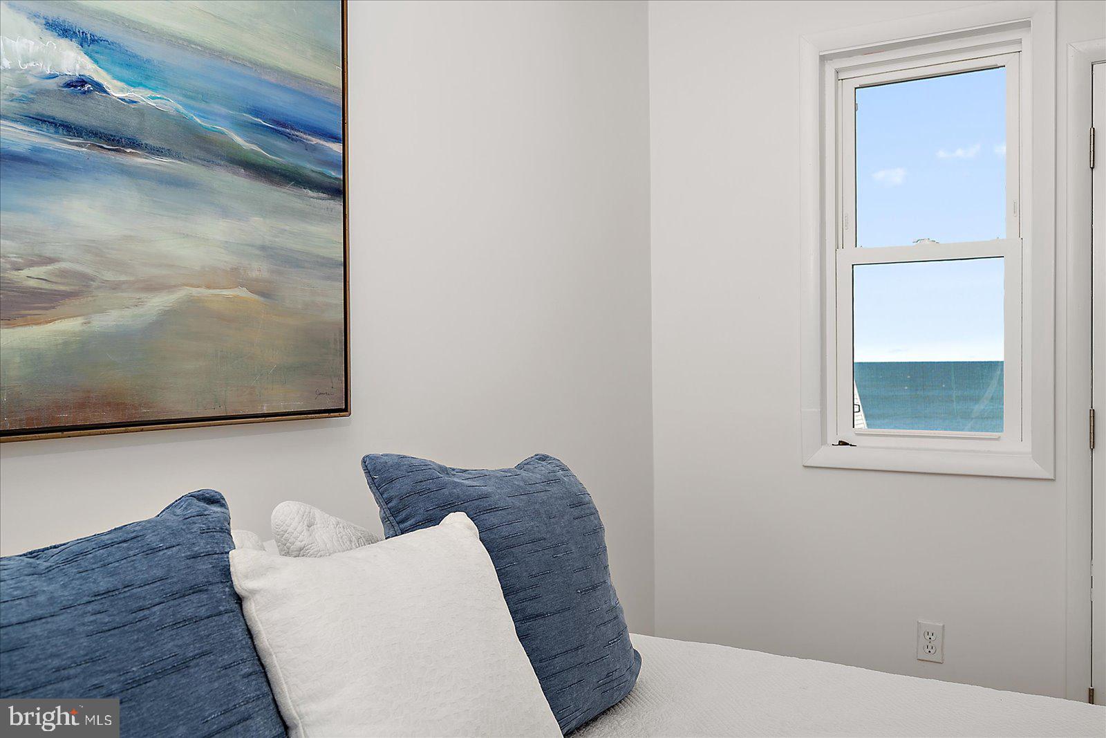 TOWER SHORES - Residential