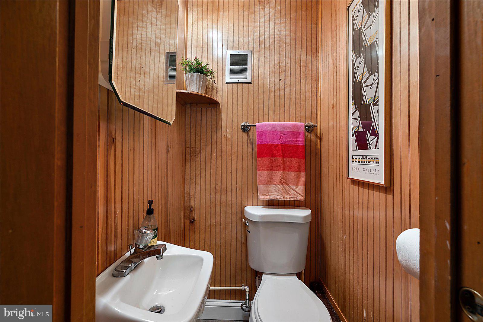 TOWER SHORES - Residential