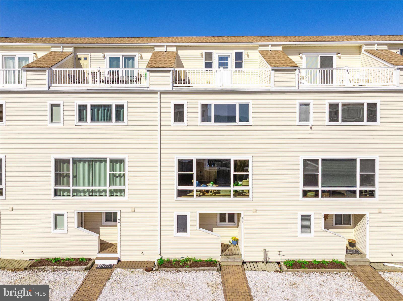 TOWER SHORES - Residential