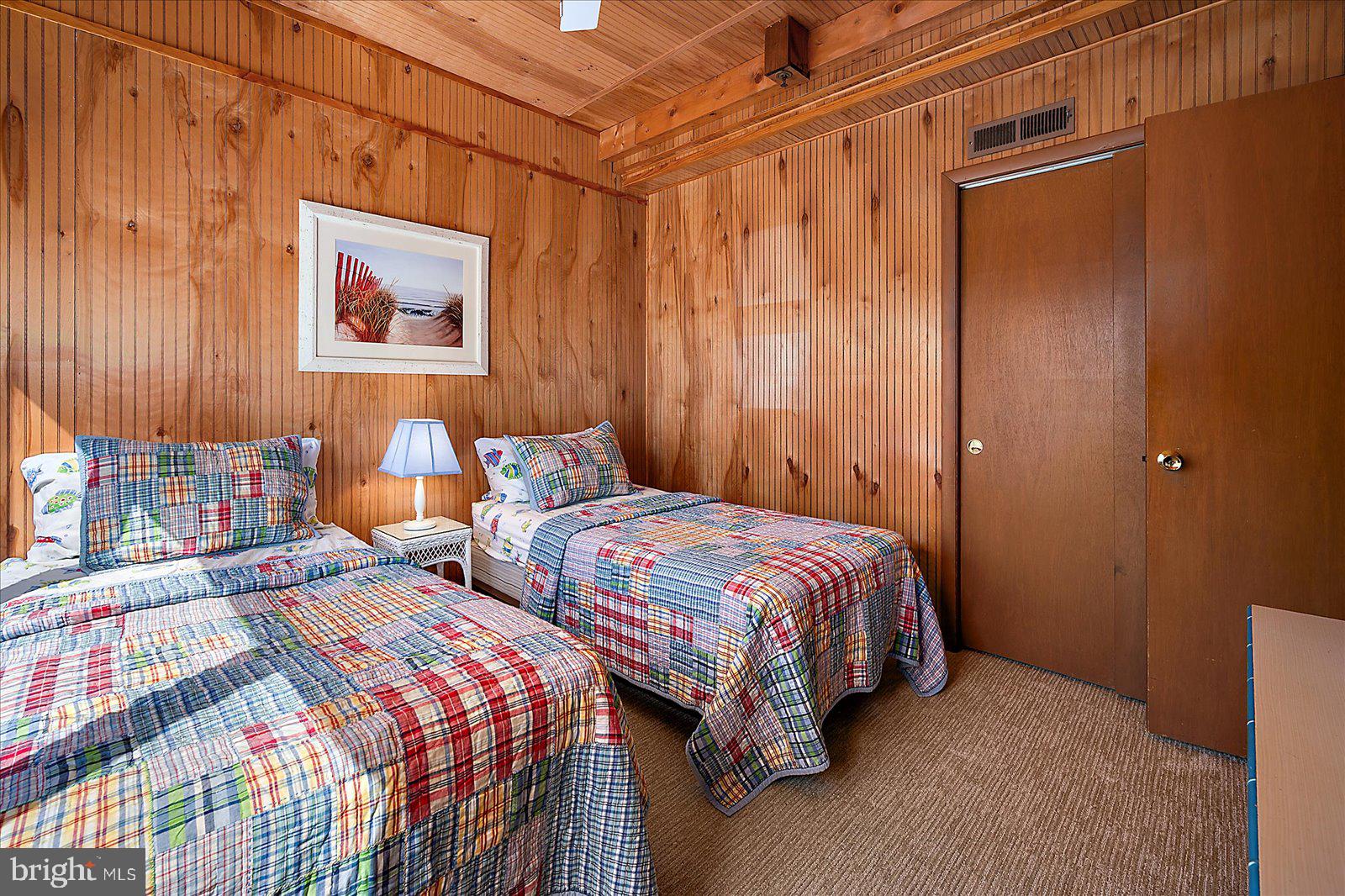 TOWER SHORES - Residential