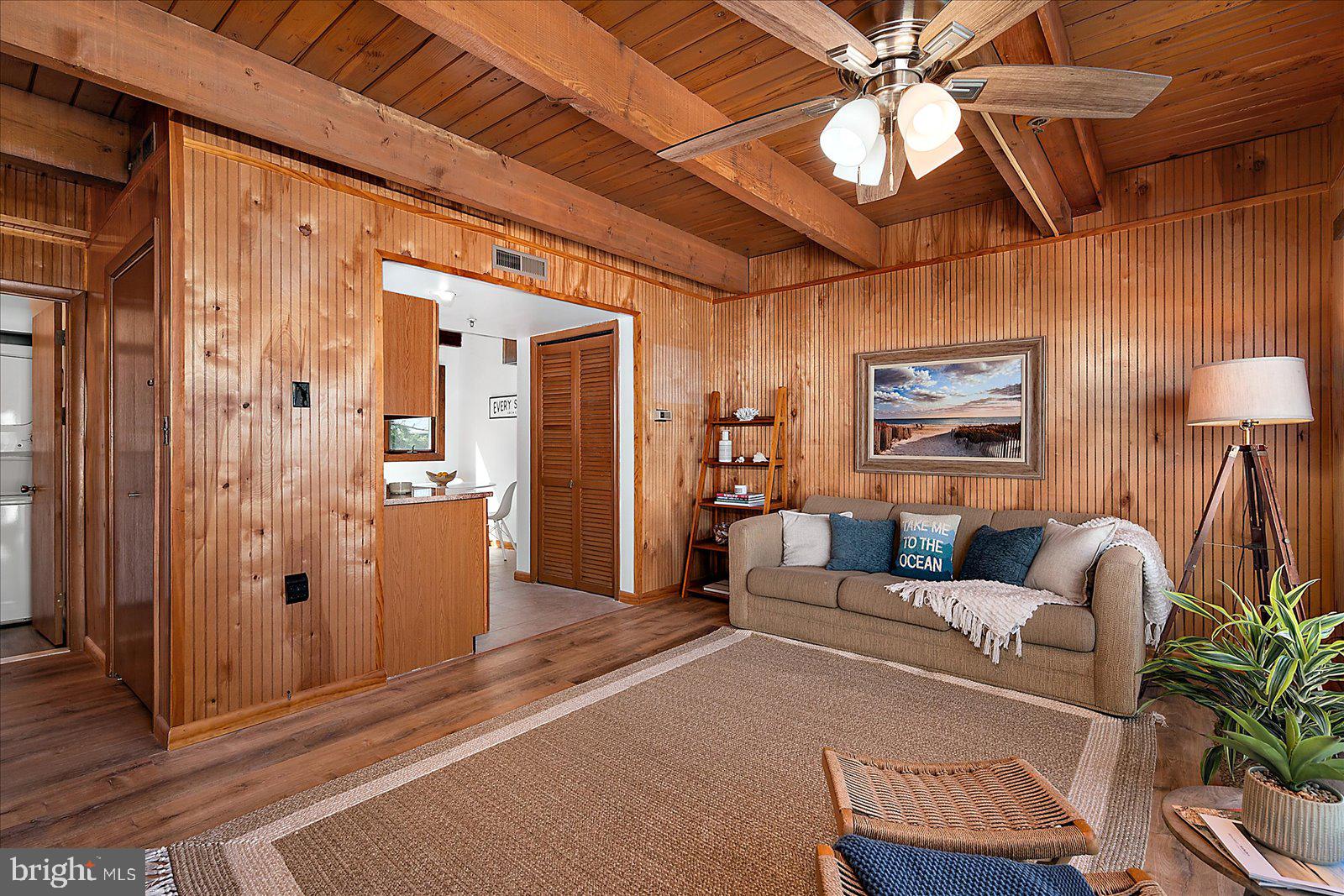 TOWER SHORES - Residential