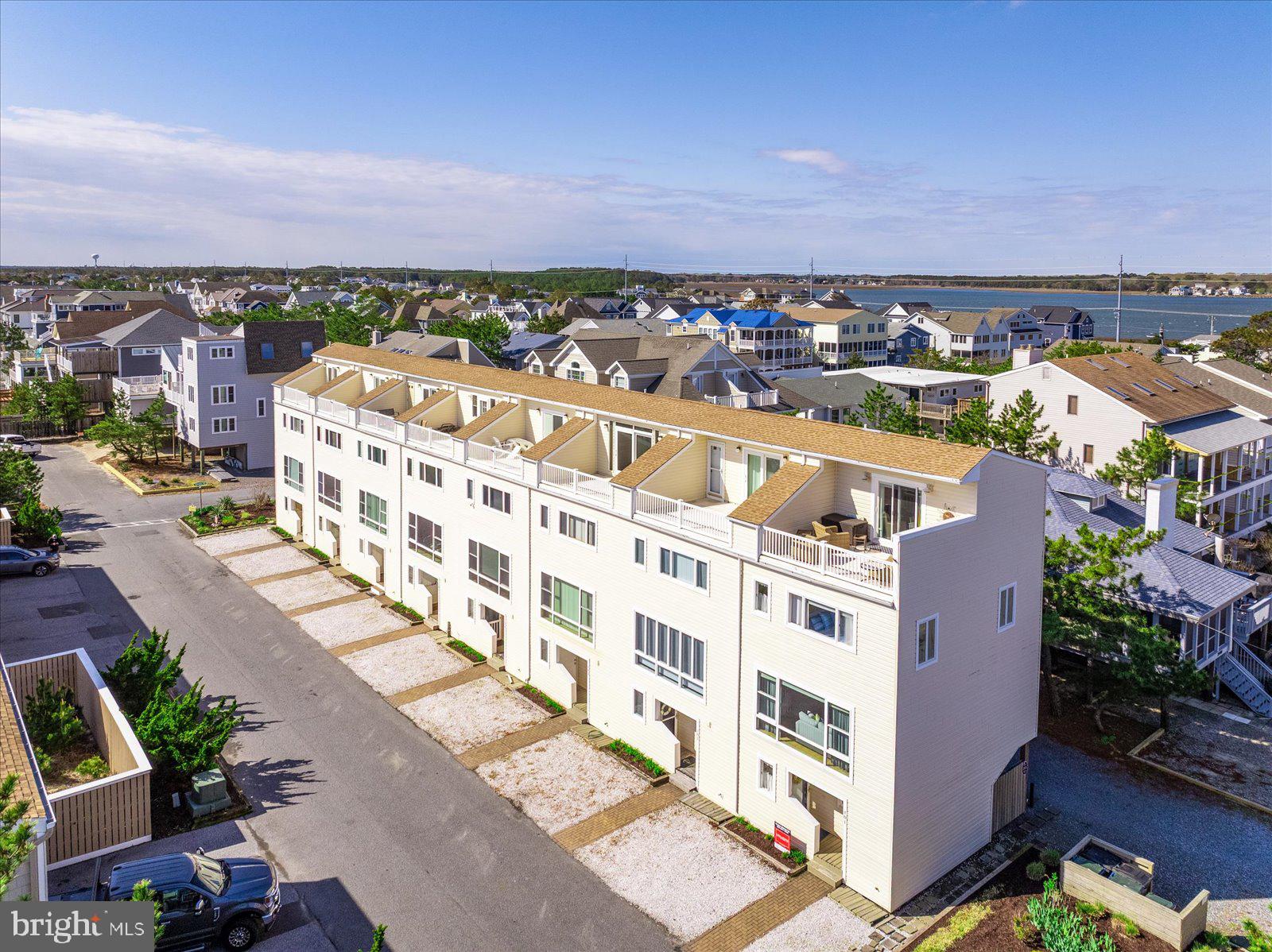 TOWER SHORES - Residential