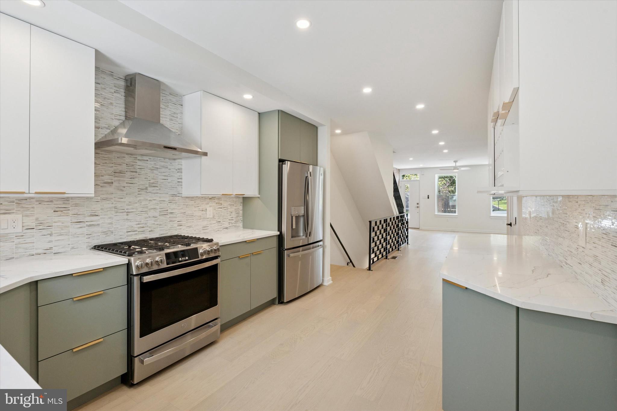 EAST PASSYUNK CROSSING - Residential