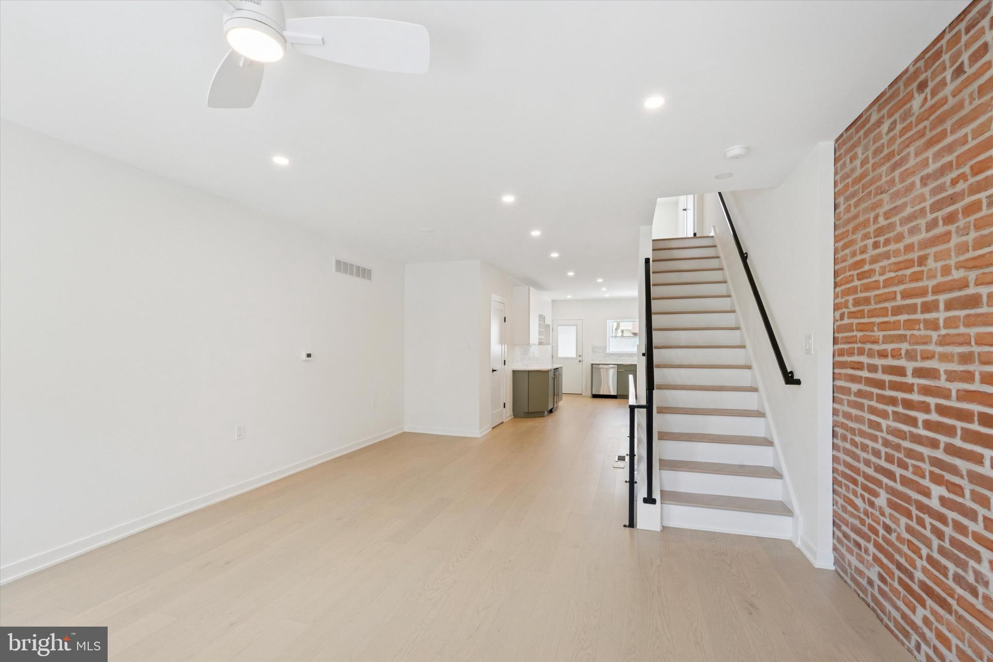 EAST PASSYUNK CROSSING - Residential