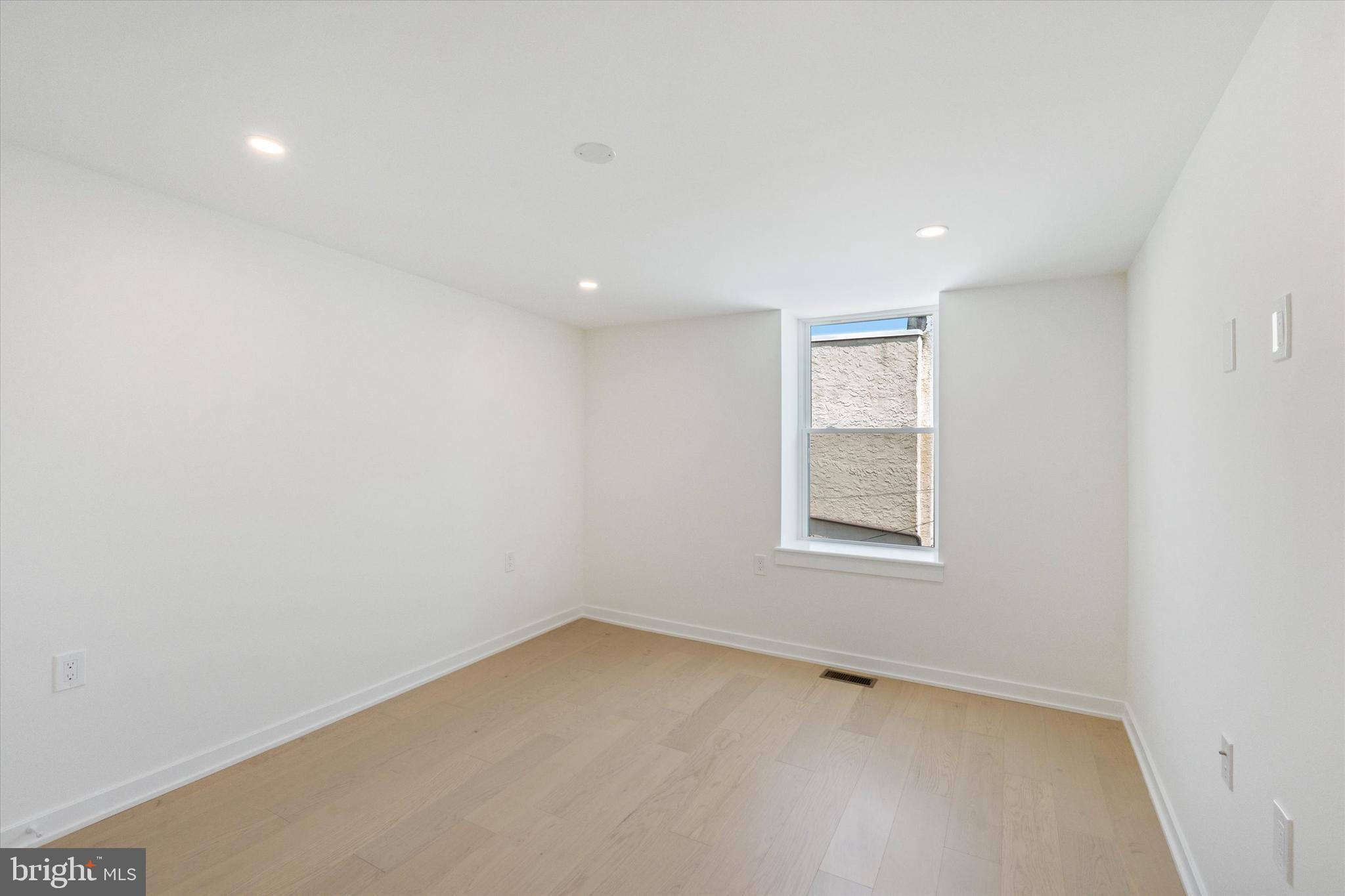 EAST PASSYUNK CROSSING - Residential