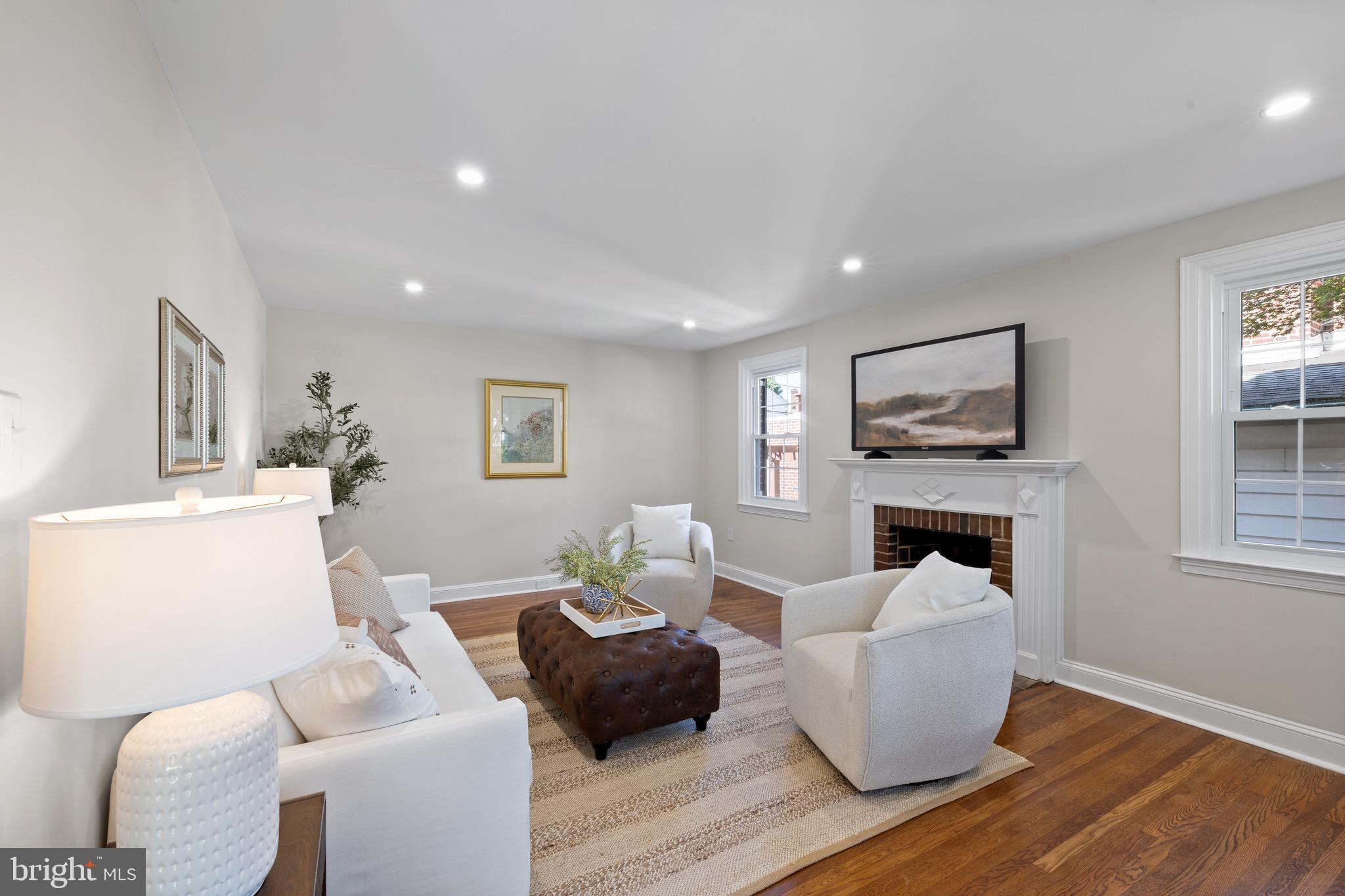 PENN WYNNE - Residential