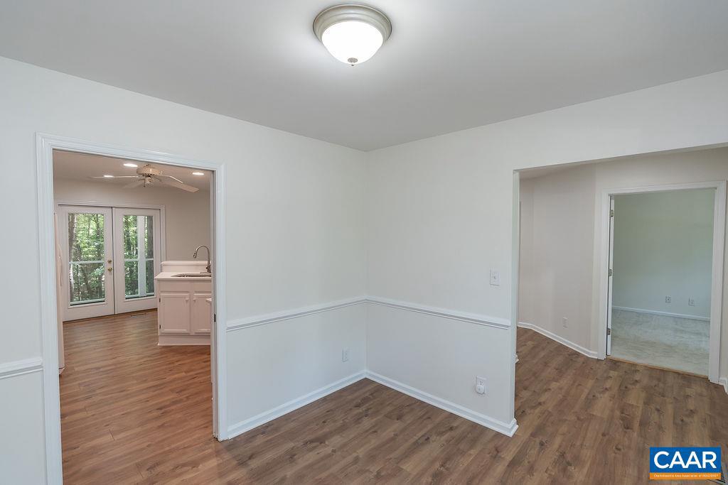 LAKE REYNOVIA - Residential