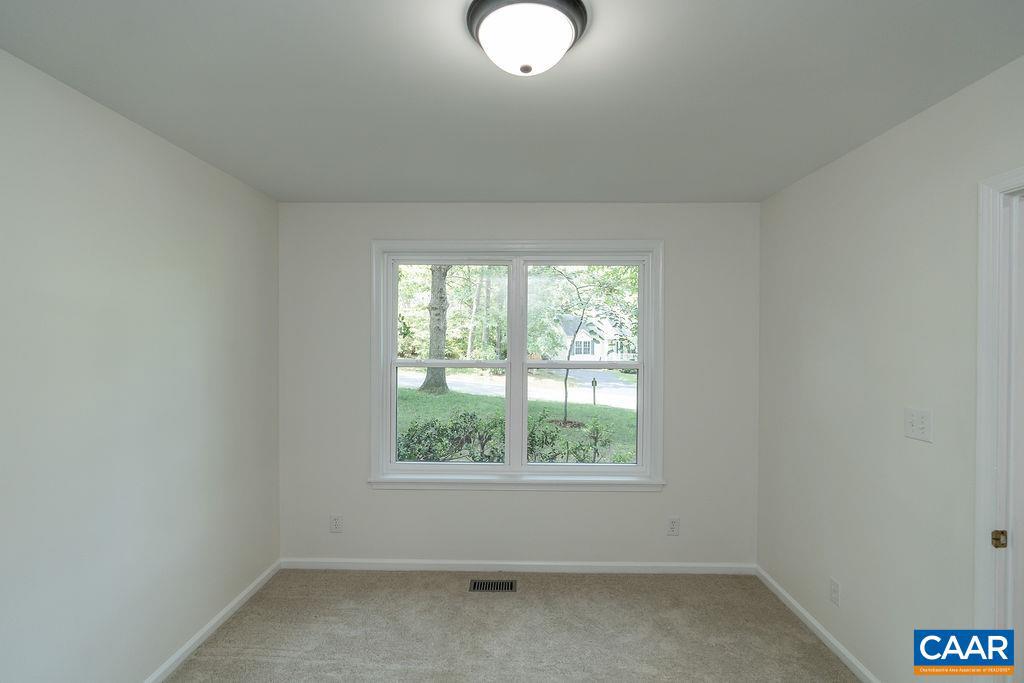 LAKE REYNOVIA - Residential