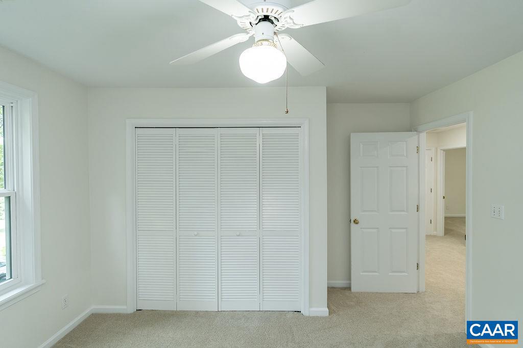 LAKE REYNOVIA - Residential