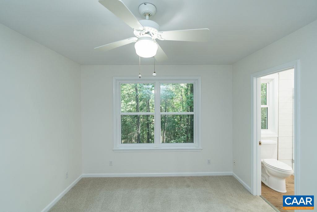 LAKE REYNOVIA - Residential