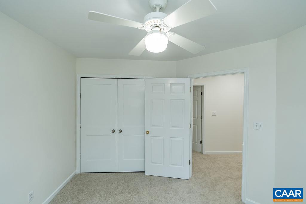 LAKE REYNOVIA - Residential