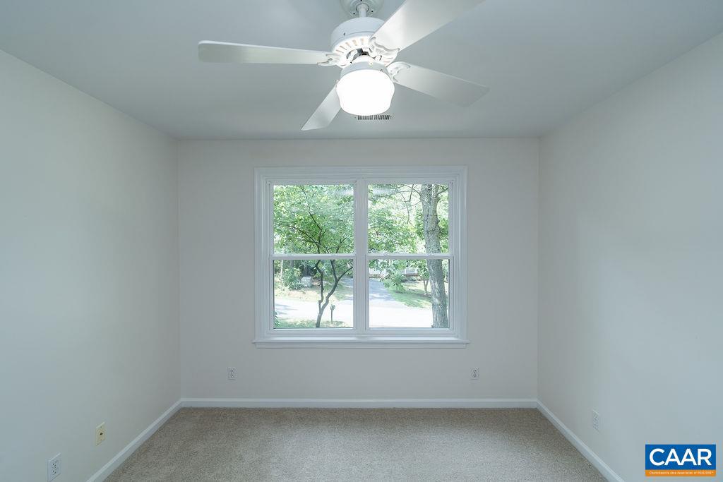 LAKE REYNOVIA - Residential