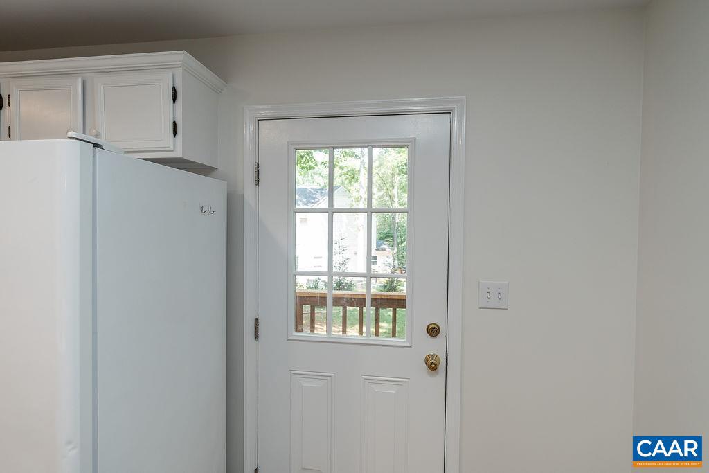 LAKE REYNOVIA - Residential