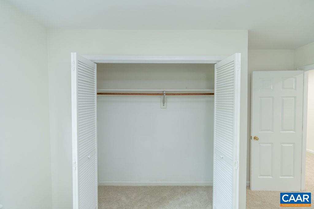 LAKE REYNOVIA - Residential