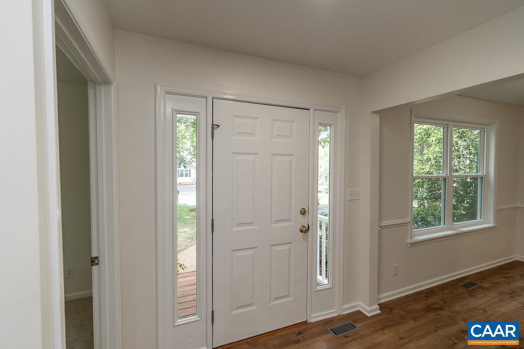 LAKE REYNOVIA - Residential