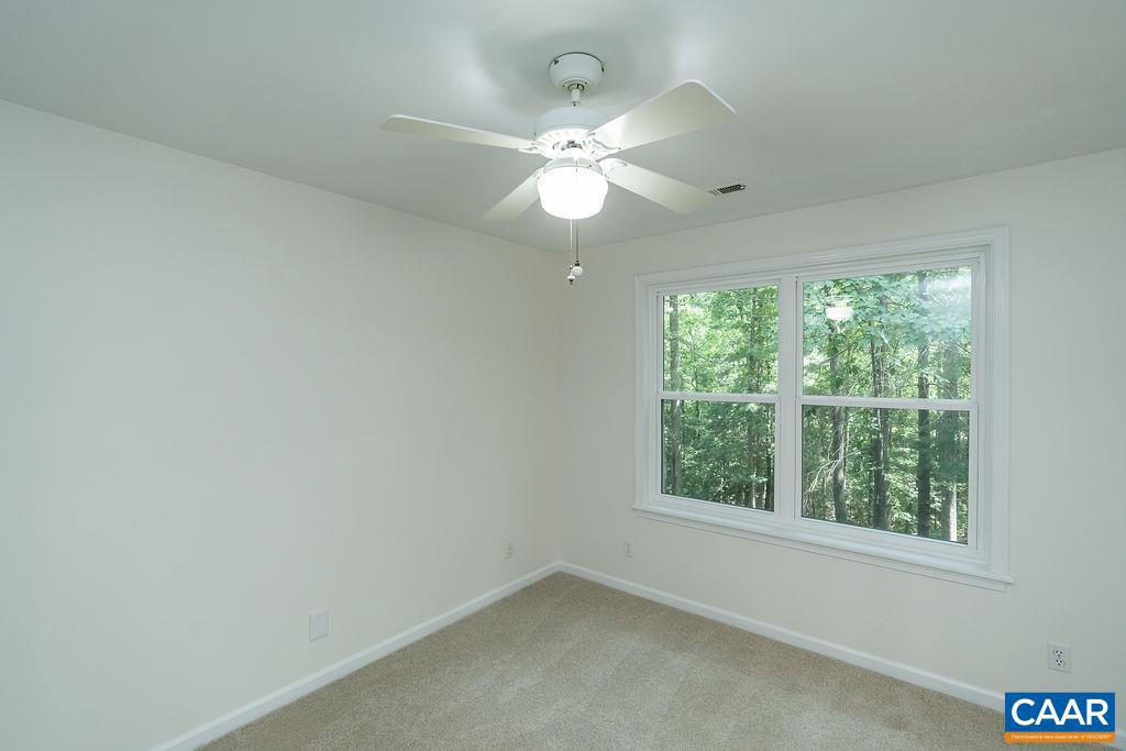 LAKE REYNOVIA - Residential