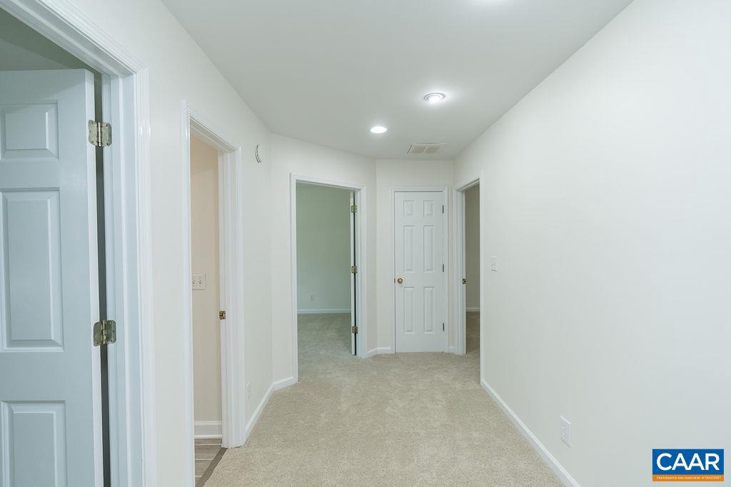 LAKE REYNOVIA - Residential