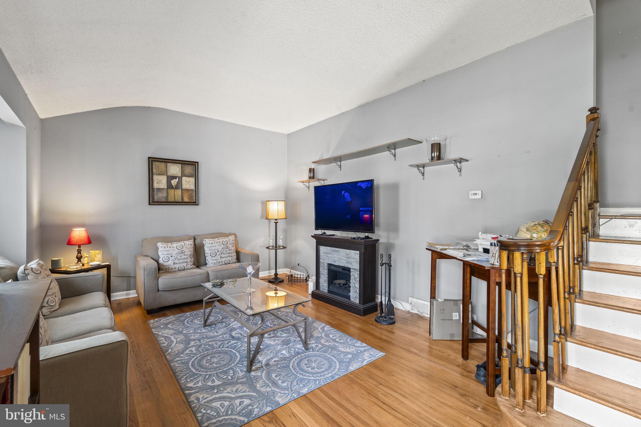 116 LAKE DRIVE
