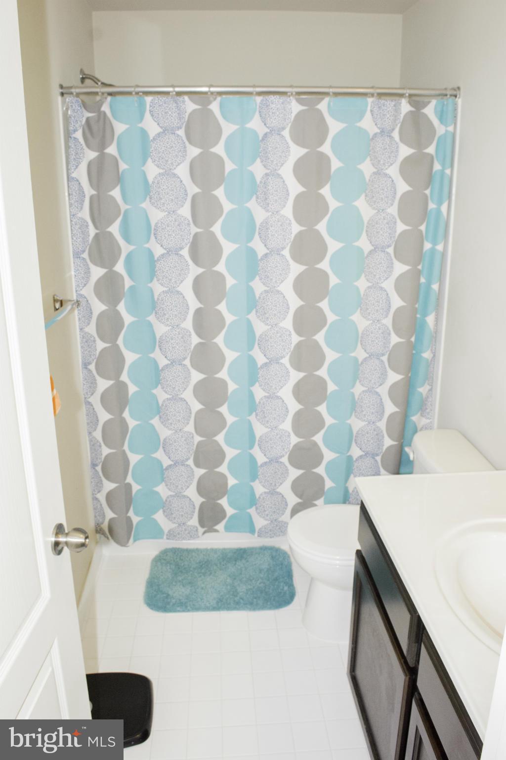 TRIANGLE HIGHLANDS CONDO - Residential